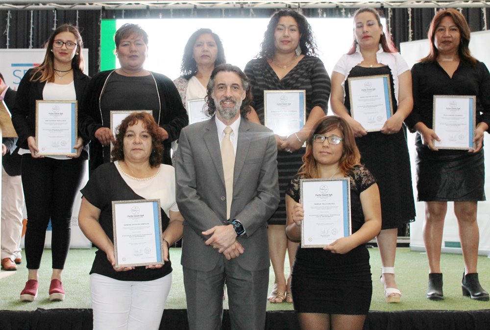 En Iquique: Director Nacional del Sence encabeza certificación de 450 capacitados/as vía Precontrato, Impulsa Personas