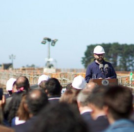 Dir. nacional del Sence, subse del Trabajo y Presidente Boric en visita inspectiva al Puente Industrial