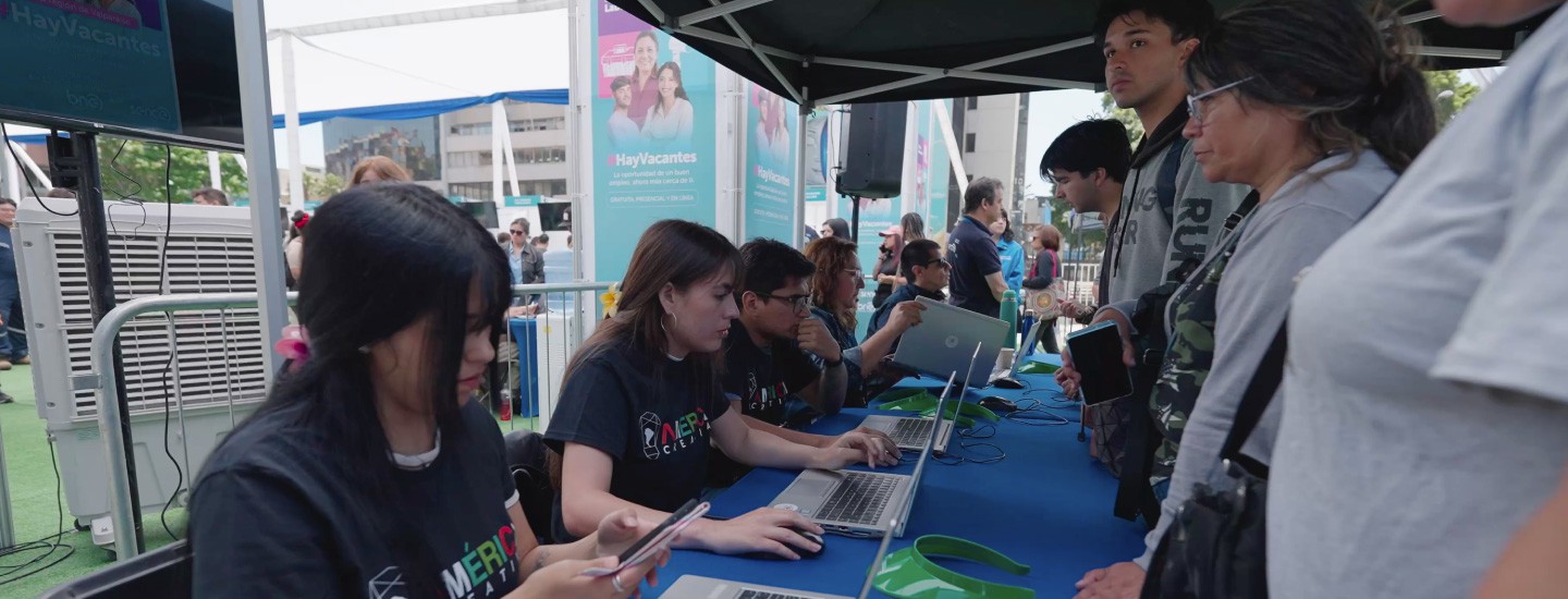 SENCE anuncia extensión Feria Laboral Nacional #HayVacante en formato online