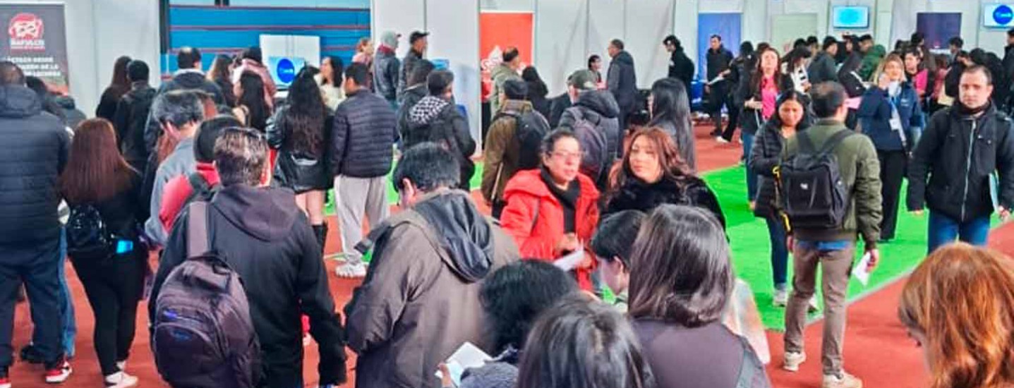 Los Lagos: región con menor desempleo del país impulsa inserción laboral con feria que reunió a más de 700 personas