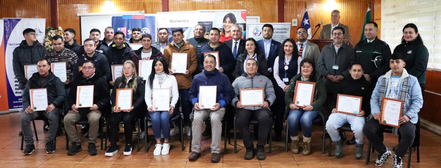 SENCE Biobío certifica a 40 personas en oficios para potenciar su reinserción social 