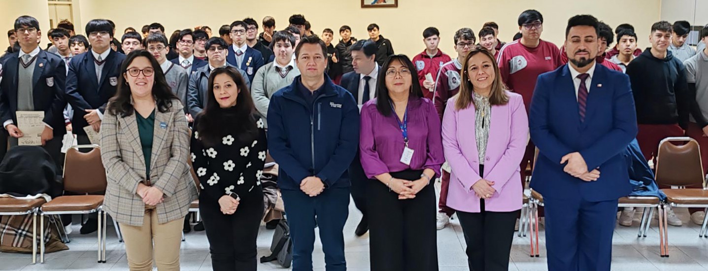OMIL y SENCE Magallanes realizan Taller de Habilitación Laboral a estudiantes de 4° medio del Instituto Don Bosco de Punta Arenas