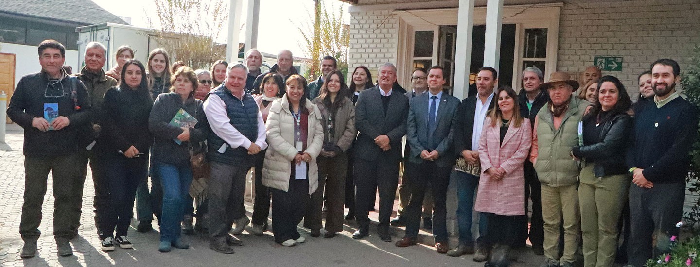 SENCE RM participa en primera mesa turística de Pirque para fortalecer el desarrollo turístico y el empleo local