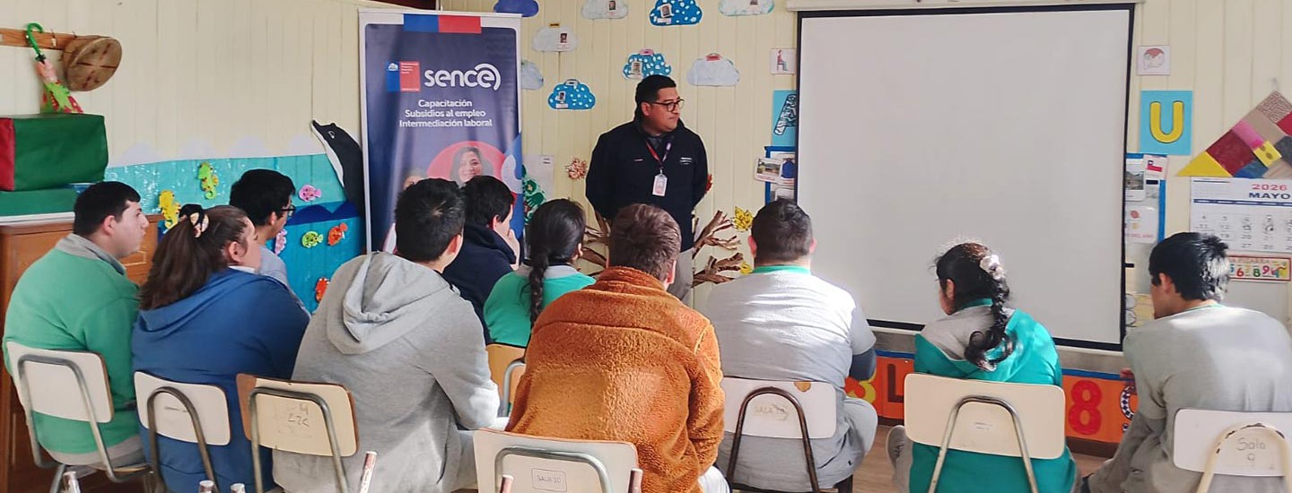 Apresto Laboral prepara a estudiantes de la Escuela Especial Ñielol para el mundo del trabajo