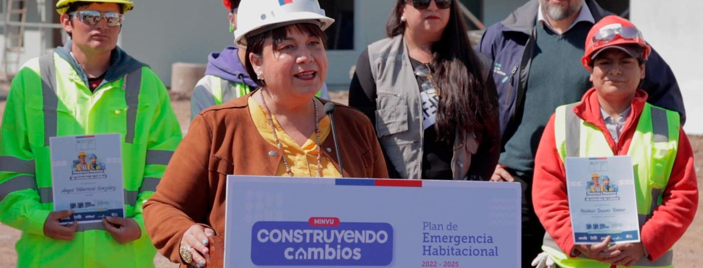 Minvu anuncia recursos para incentivar contratación en proyectos habitacionales sociales de Maestras y maestros con capacitación Sence
