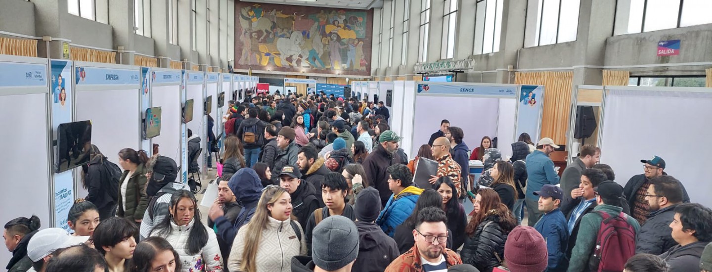 Sence Biobío realizará Feria laboral el miércoles 27 de septiembre en plaza de Los Tribunales